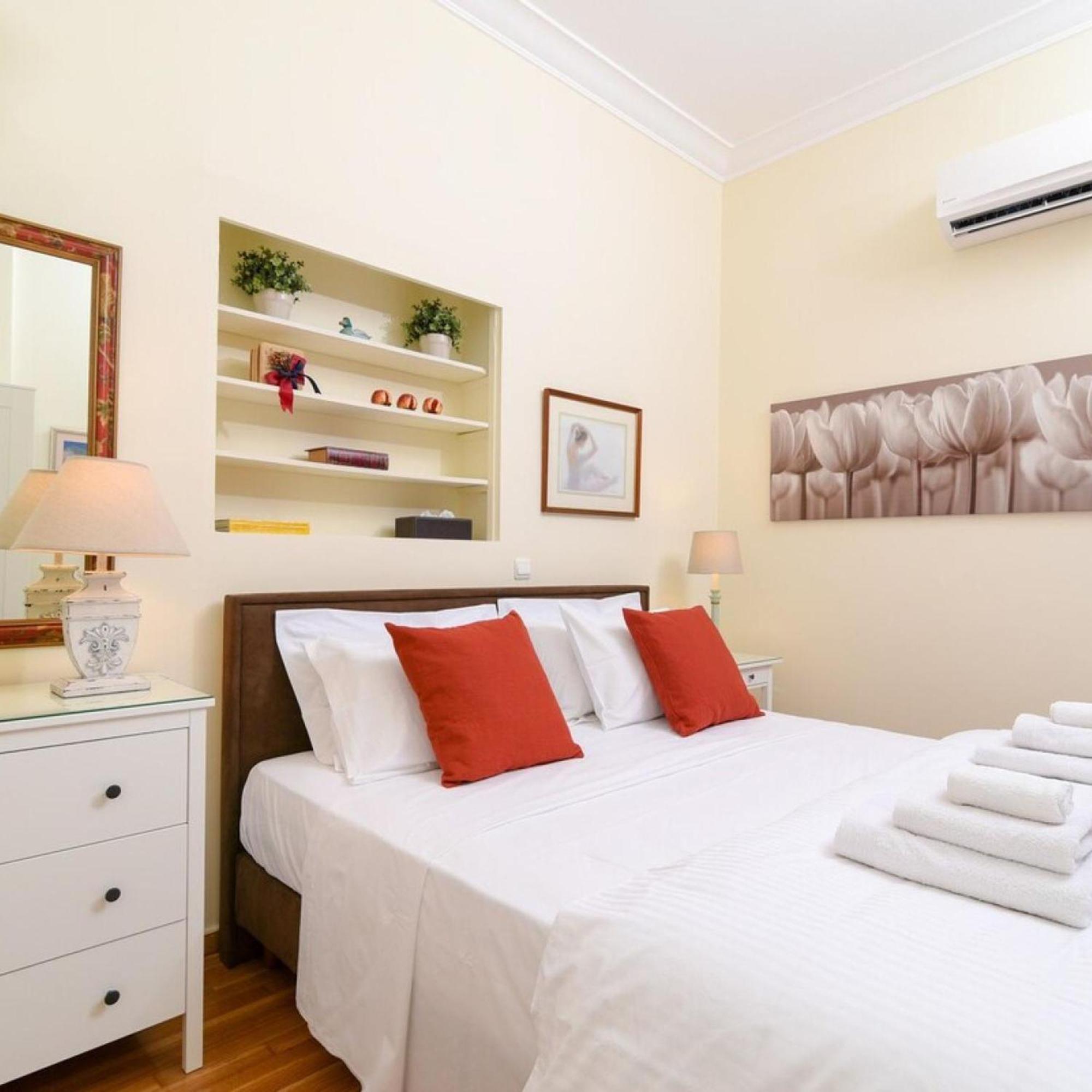 Classy Apartment In The Heart Of เอเธนส์ ภายนอก รูปภาพ