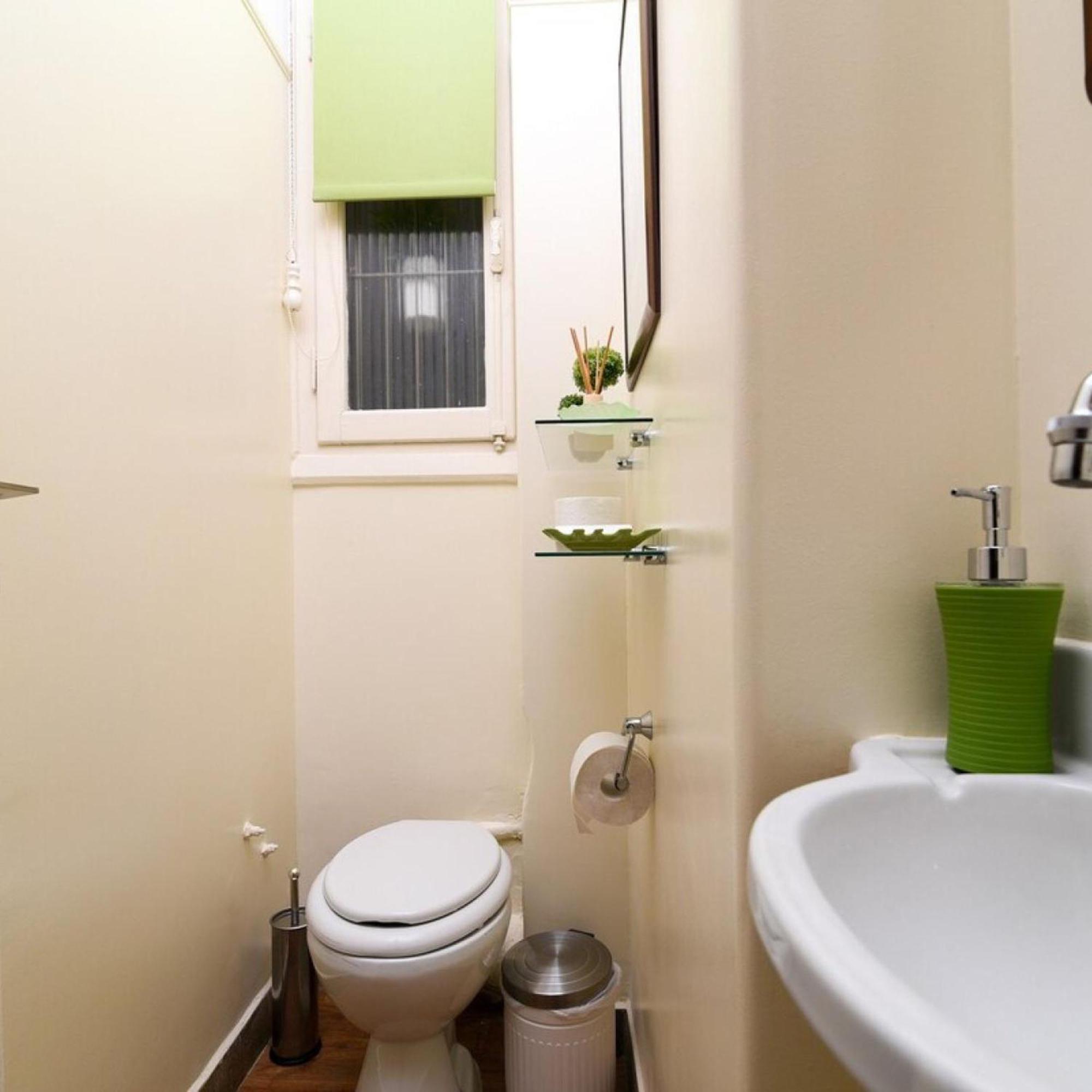 Classy Apartment In The Heart Of เอเธนส์ ภายนอก รูปภาพ