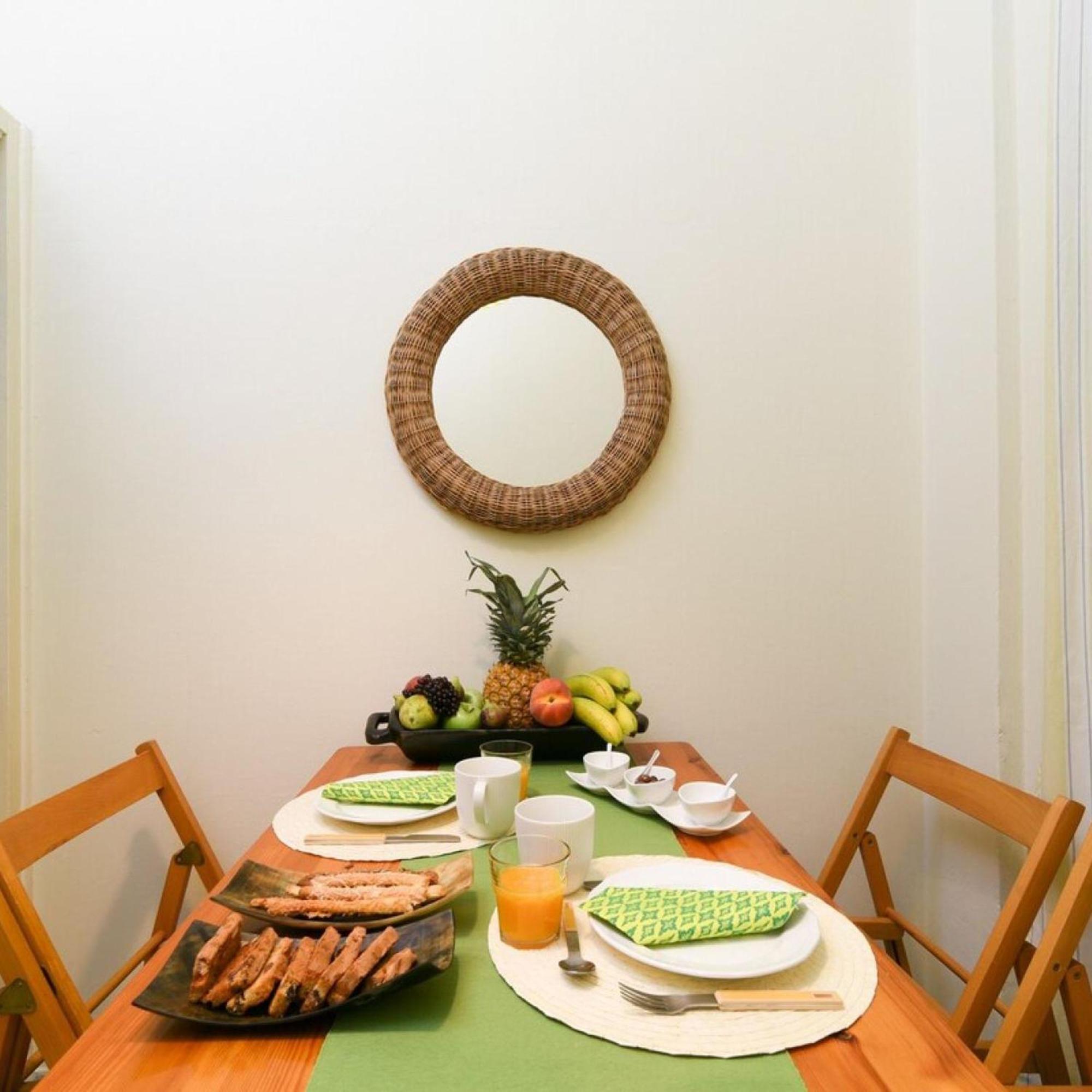 Classy Apartment In The Heart Of เอเธนส์ ภายนอก รูปภาพ