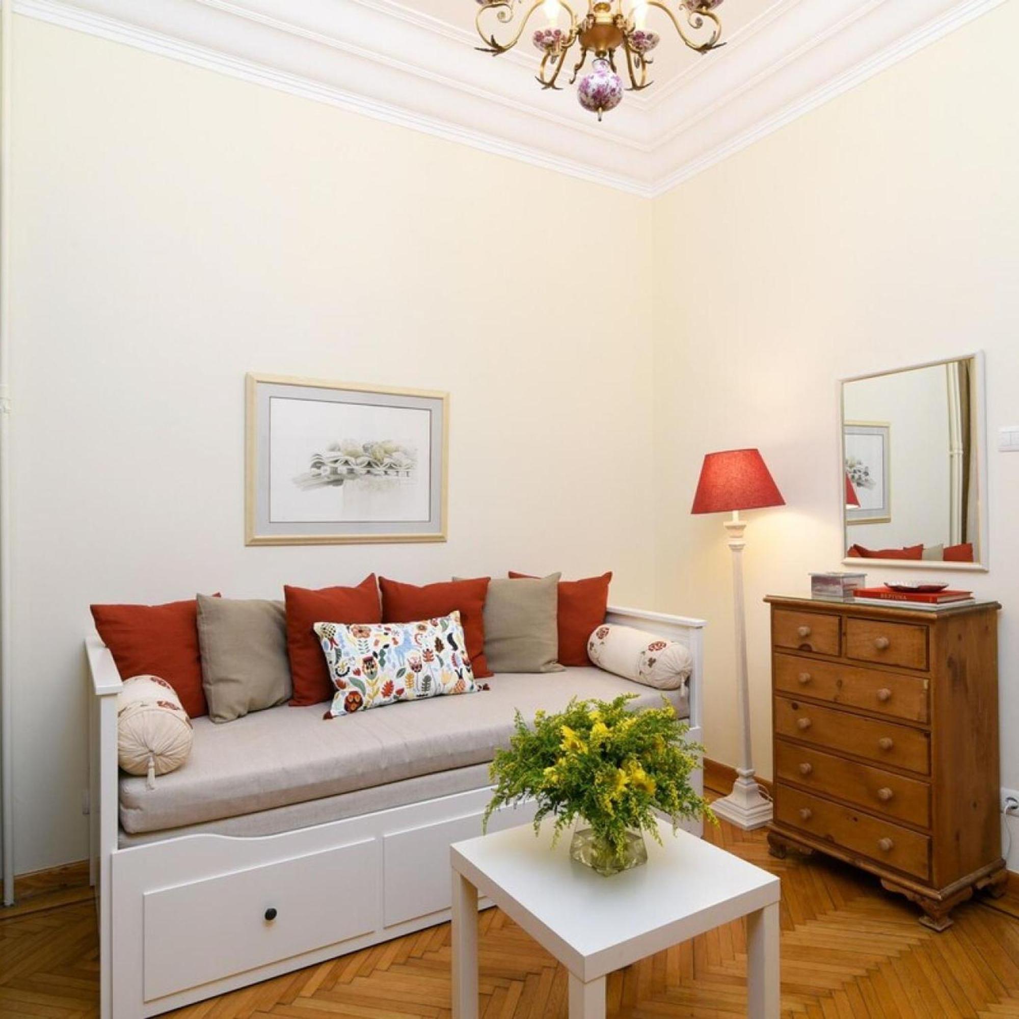 Classy Apartment In The Heart Of เอเธนส์ ภายนอก รูปภาพ