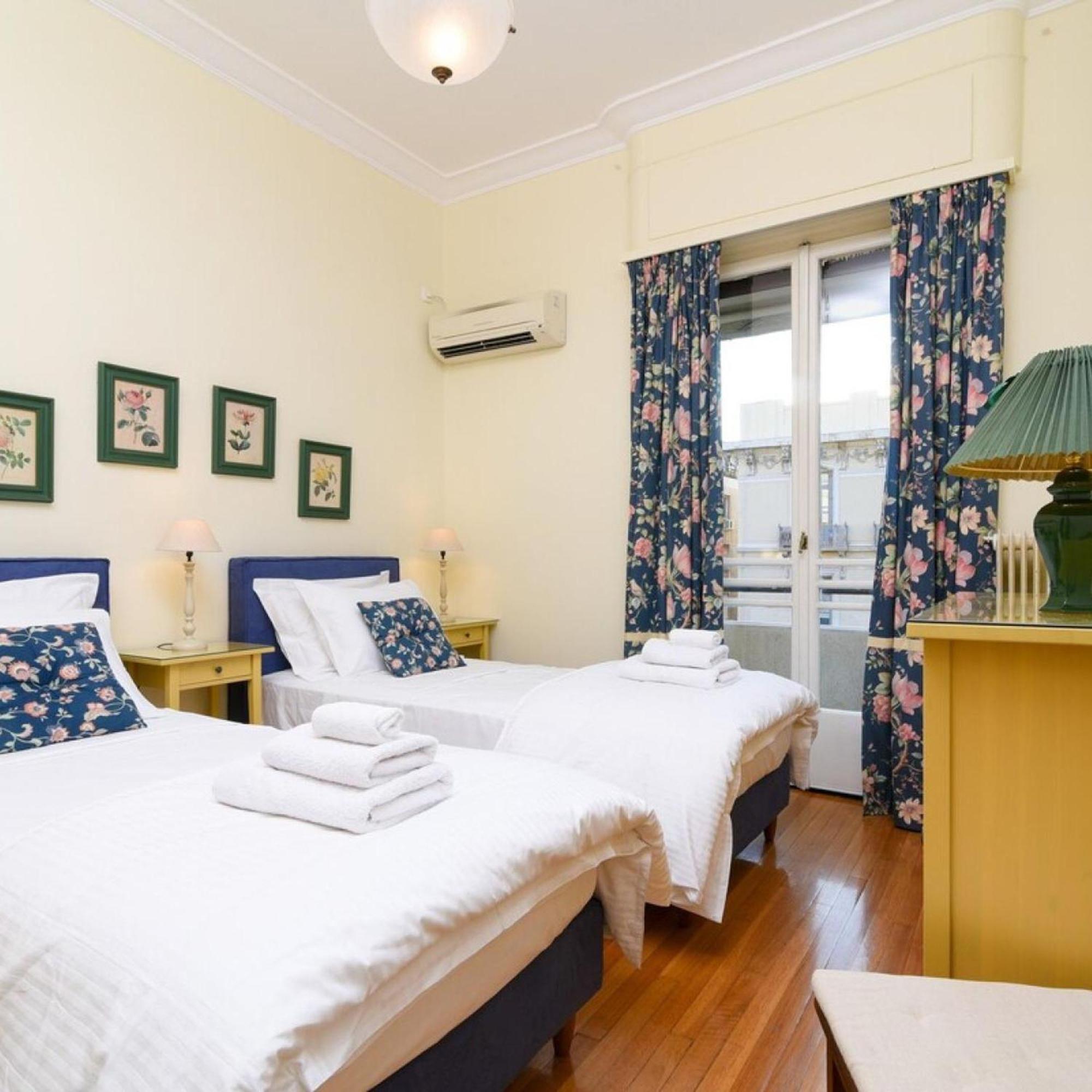 Classy Apartment In The Heart Of เอเธนส์ ภายนอก รูปภาพ