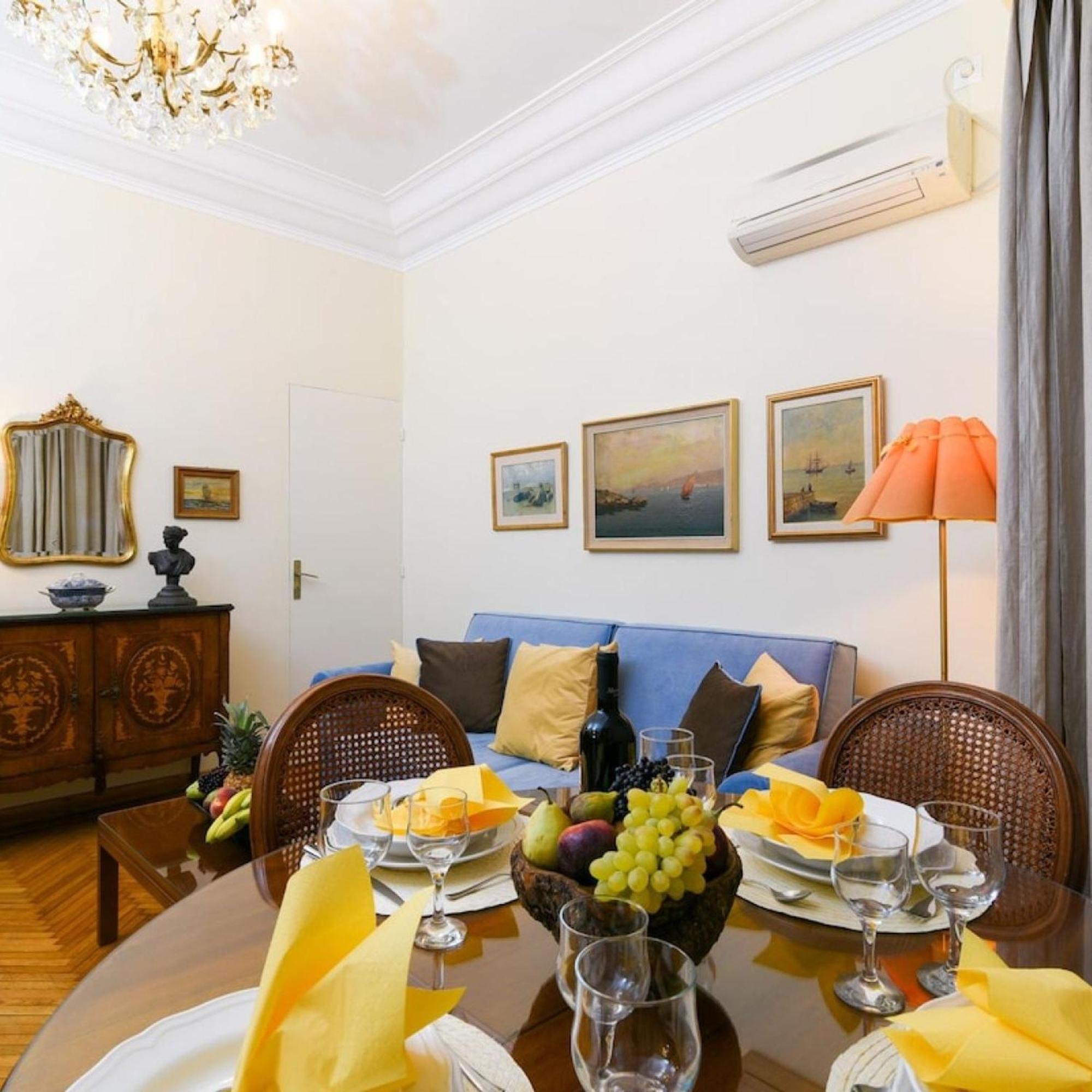 Classy Apartment In The Heart Of เอเธนส์ ภายนอก รูปภาพ